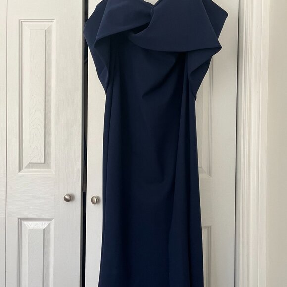 Chiara Boni Gown - Mother of the Bride / Mother of the Groom / Black Tie Wedding - Picture 8 of 9